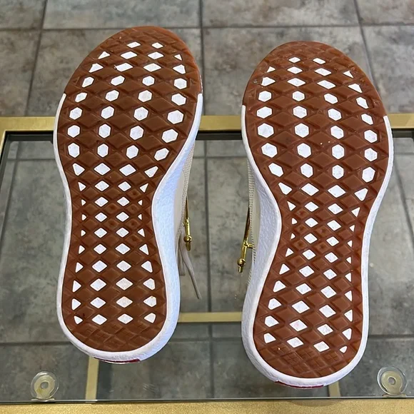 Vans Lightweight Cream Sneakers EUC - Picture 2 of 7